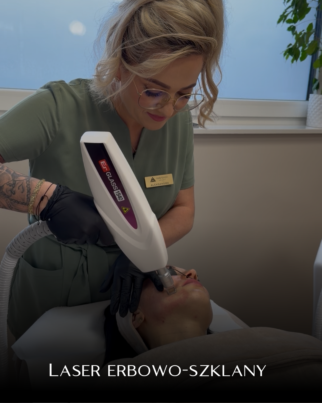 Laser erbowo-szklany